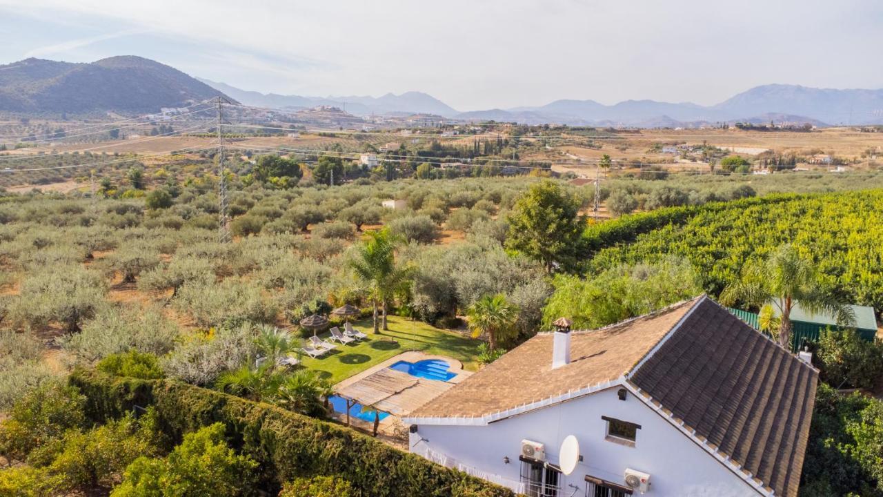 Cubo'S Villa Cortijo La Indiana 阿尔豪林格朗德 外观 照片